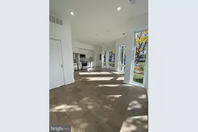 5301 Connecticut Avenue NW #202, Washington, DC 20015 - Photo 2