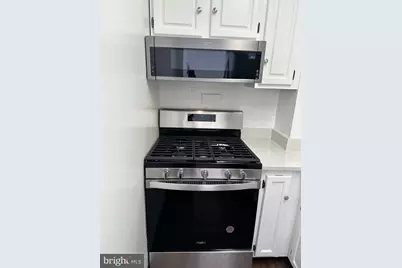 1545 18th Street NW #416, Washington, DC 20036 - Photo 2