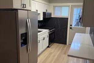 4253 Brooks St NE, Washington, DC 20019 - Photo 4