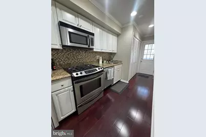 26 17th Street SE #26, Washington, DC 20003 - Photo 16