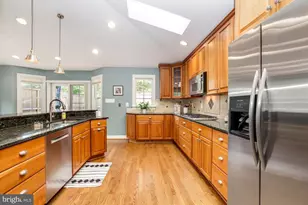 3233 Stephenson Pl NW, Washington, DC 20015 - Photo 16