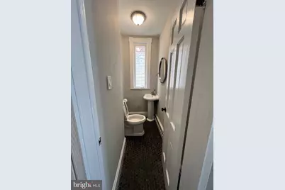 547 4th Street SE #UPPER LEVEL, Washington, DC 20003 - Photo 6