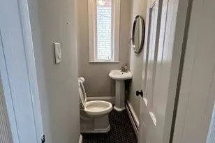 547 4th St SE, Washington, DC 20003 - Photo 6