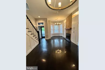 547 4th Street SE #UPPER LEVEL, Washington, DC 20003 - Photo 2