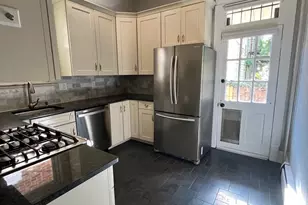 547 4th St SE, Washington, DC 20003 - Photo 4