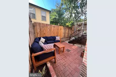 547 4th Street SE #UPPER LEVEL, Washington, DC 20003 - Photo 12
