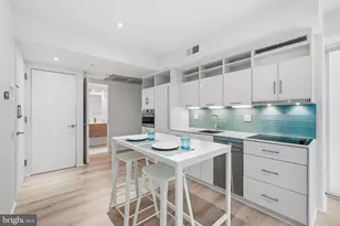 2424 17th St NW, Washington, DC 20009 - Photo 8