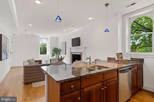19 Logan Cir NW, Washington, DC 20005 - Photo 10