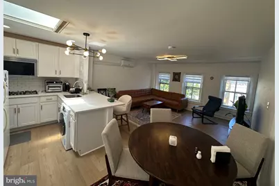 313 C Street SE, Washington, DC 20003 - Photo 2