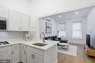 313 C St SE, Washington, DC 20003 - Photo 4