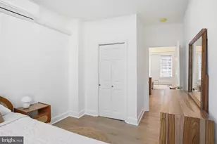 313 C St SE, Washington, DC 20003 - Photo 32