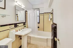 1 Scott Cir NW, Washington, DC 20036 - Photo 10