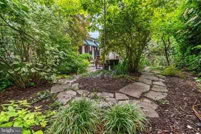 17 5th Street SE, Washington, DC 20003 - Photo 6
