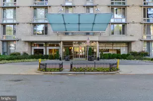 940 25th St NW, Washington, DC 20037 - Photo 1