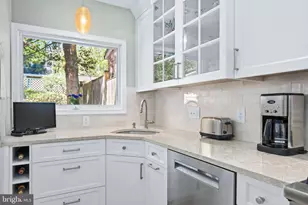 3017 Orch Ln NW, Washington, DC 20007 - Photo 8