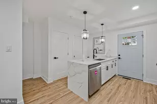 305 34th Pl NE, Washington, DC 20019 - Photo 8