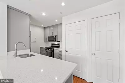 2004 11th Street NW #222, Washington, DC 20009 - Photo 4