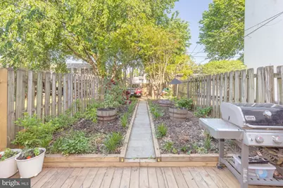 238 14th Street SE, Washington, DC 20003 - Photo 36