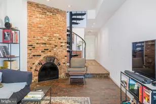 238 14th St SE, Washington, DC 20003 - Photo 4