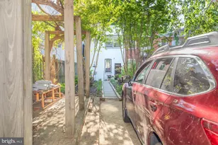 238 14th St SE, Washington, DC 20003 - Photo 44