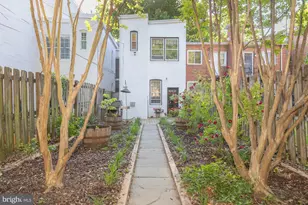 238 14th St SE, Washington, DC 20003 - Photo 1