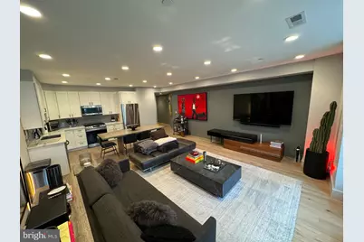 646 Newton Place NW #201, Washington, DC 20010 - Photo 2