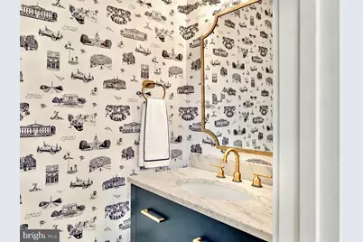 1612 Isherwood Street NE #4, Washington, DC 20002 - Photo 4