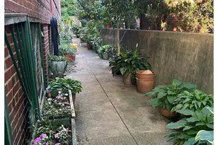2415 20th St NW, Washington, DC 20009 - Photo 26