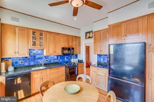 2415 20th St NW, Washington, DC 20009 - Photo 12