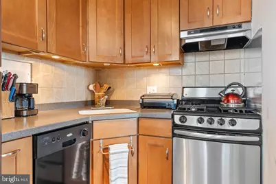 2800 Wisconsin Avenue NW #1002, Washington, DC 20007 - Photo 4