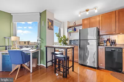 2800 Wisconsin Avenue NW #1002, Washington, DC 20007 - Photo 2