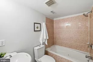 1005 Irving St NW, Washington, DC 20010 - Photo 26
