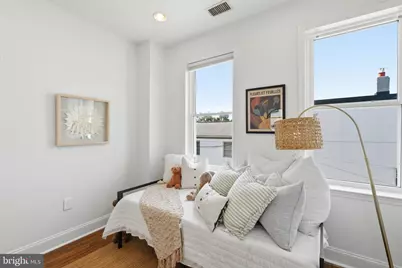 1005 Irving Street NW, Washington, DC 20010 - Photo 16