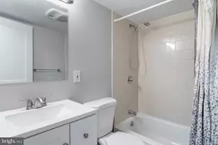 1708 Newton St NW, Washington, DC 20010 - Photo 10