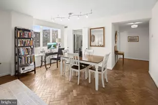 1045 31st St NW, Washington, DC 20007 - Photo 8