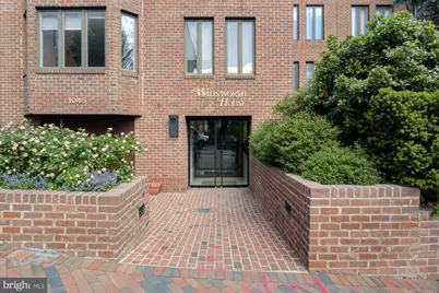 1045 31st Street NW #303, Washington, DC 20007 - Photo 1