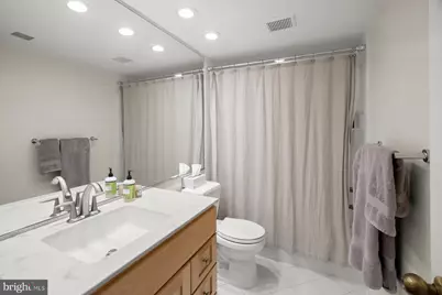 1045 31st Street NW #303, Washington, DC 20007 - Photo 10