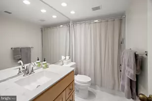 1045 31st St NW, Washington, DC 20007 - Photo 10