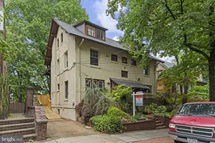 2812 Adams Mill Rd NW, Washington, DC 20009 - Photo 4