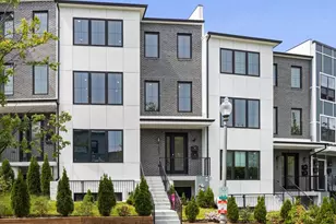 1253 Holbrook Terrace NE, Washington, DC 20002 - Photo 2
