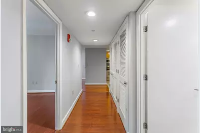 1150 K Street NW #810, Washington, DC 20005 - Photo 22