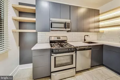 1010 25th Street NW #101, Washington, DC 20037 - Photo 2