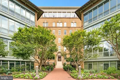 2425 L Street NW #211, Washington, DC 20037 - Photo 2
