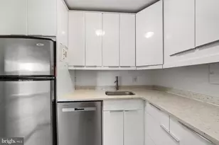 4600 Connecticut Ave NW, Washington, DC 20008 - Photo 10