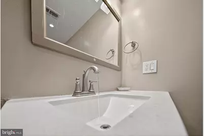 817 6th Street NW #B, Washington, DC 20001 - Photo 26