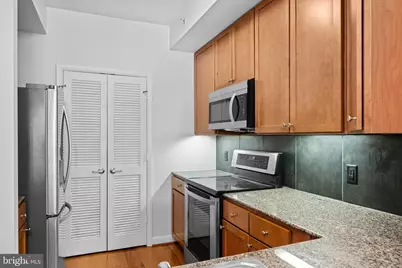 400 Massachusetts Avenue NW #621, Washington, DC 20001 - Photo 8