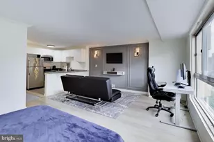 922 24th Street NW, Washington, DC 20037 - Photo 2