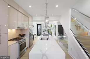 558 Harvard St NW, Washington, DC 20001 - Photo 4