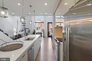 558 Harvard St NW, Washington, DC 20001 - Photo 2