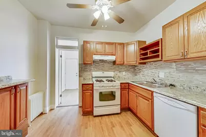 137 R Street NE, Washington, DC 20002 - Photo 12